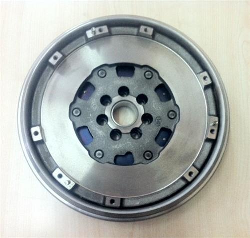 DEBRIYAJ SETI (BASKI+DISK)  1.9 DCI F9Q 772/774/760/762 OPEL VIVARO TRAFIC II - RENAULT - OEM 7701477758