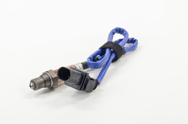 OKSİJEN SENSÖRÜ PORSCHE CAYENE TURBO S 4.8 (07-10) - BOSCH - OEM 95560616801