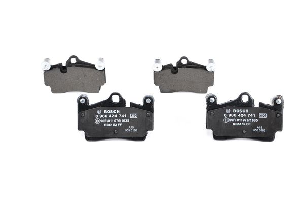 ARKA BALATA TOUAREG (02-10) CAYENNE (02-10) Q7 (06 - BOSCH - OEM 7L0698451B