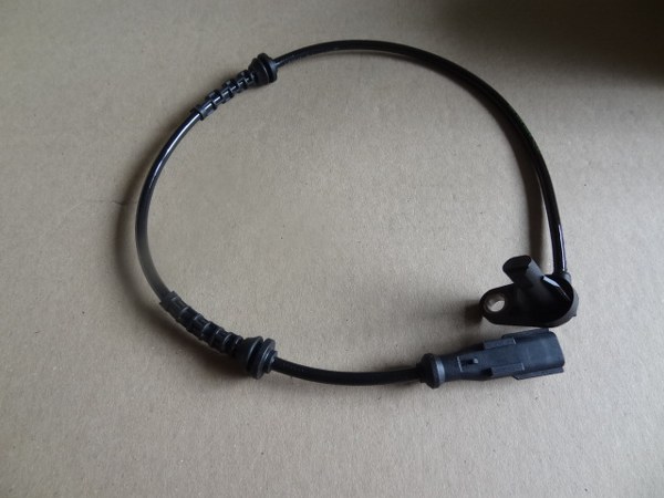 ABS SENSÖRÜ SOL ARKA DACIA DUSTER 10> - AFT - OEM 479007637R