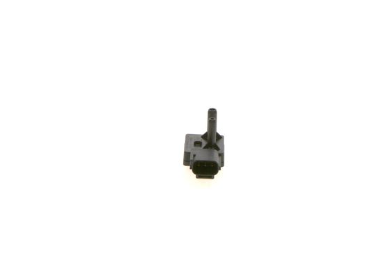 EGZOS SICAKLIK SENSÖRÜ TRANSIT V-347 CONNECT FIESTA VOLVO S40 S60 V60 BOXER III JUMPER III MAZDA II 06> - BOSCH - OEM AB395L224AA