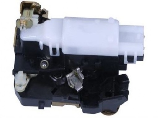 KAPI KILIDI ON SOL MASTER II MOTORLU - EGE KARA - OEM 7701046145