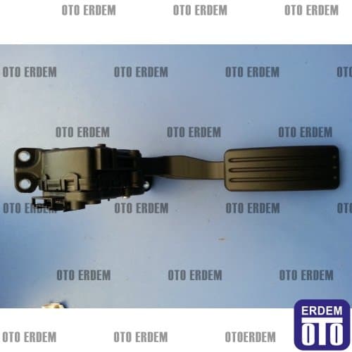 Dacia Sandero Gaz Pedalı 6001548477