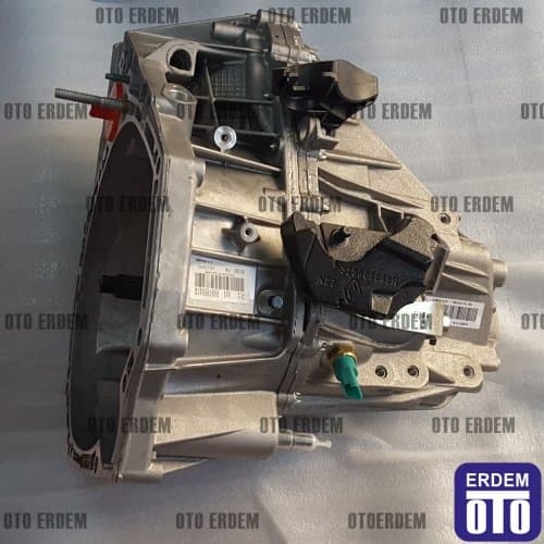 Renault Fluence Şanzıman TL4-063 Sıfır 6 Vites 320102061R 320102061R